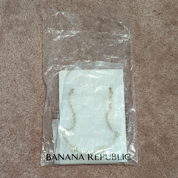 Banana Republic Necklace - Picture 3 of 4